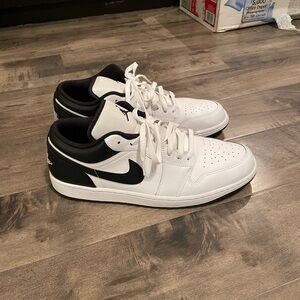 Men - Size 14 Nike Air Jordan 1 Low Reverse Panda White Black